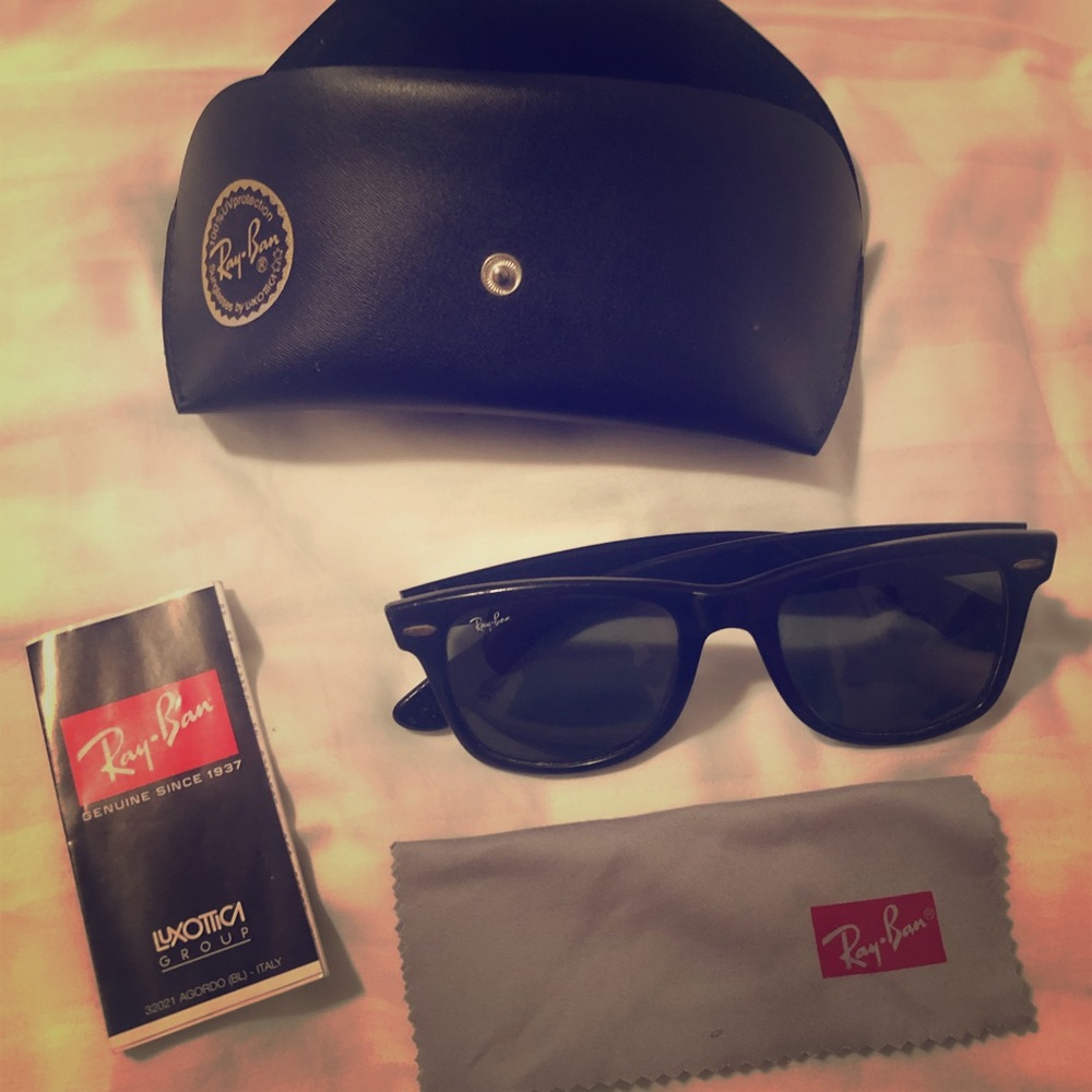 Ray Ban Wayfarer sunglasses